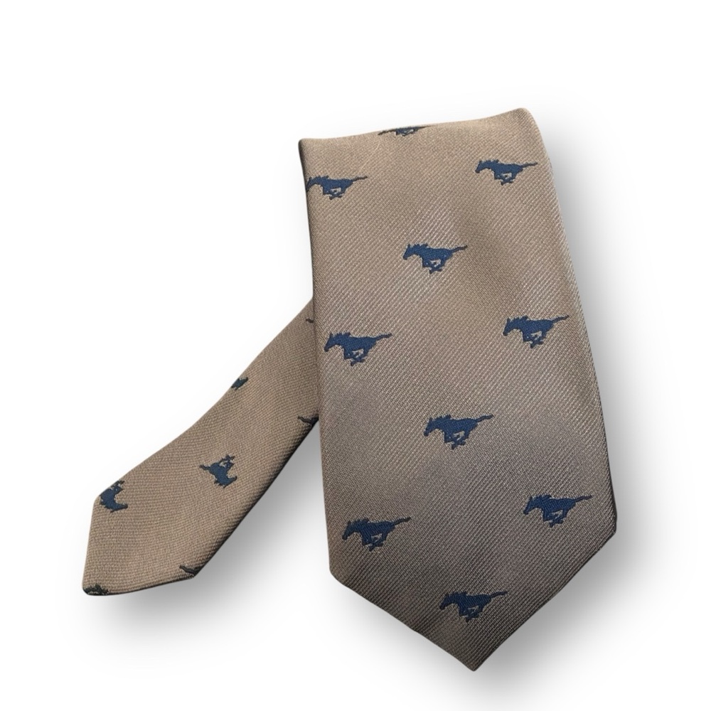 Paul Stuart silk horse tie from England
